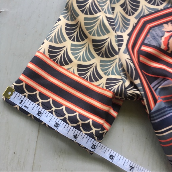 Floral Bodycon Dress - Picture 4 of 8